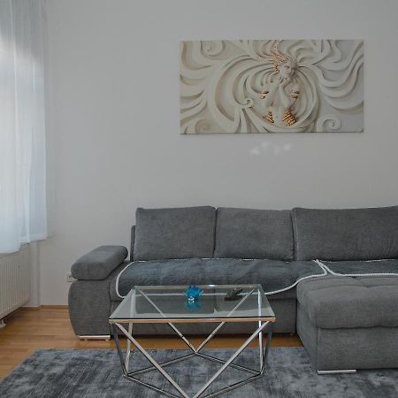וינה Blue Lotus Apartment מראה חיצוני תמונה