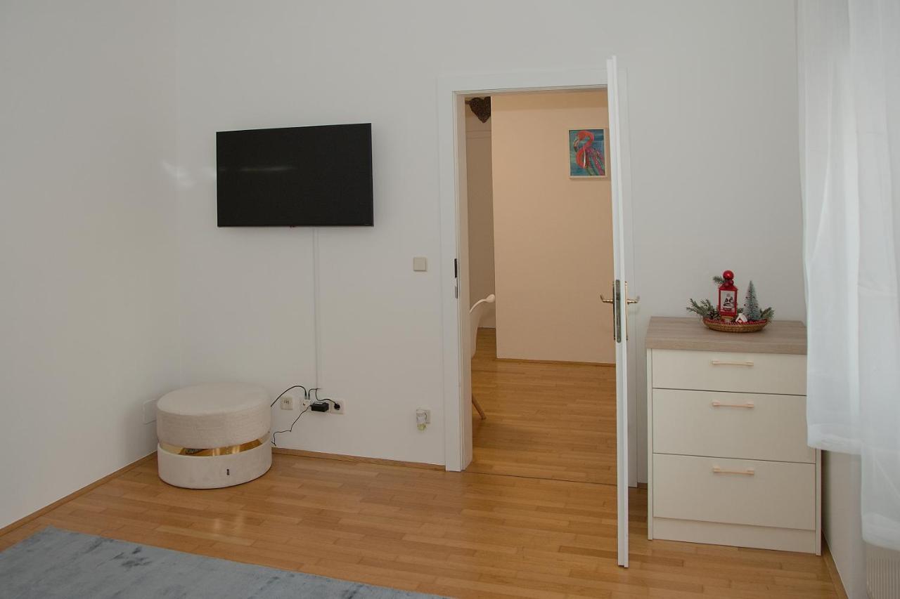 וינה Blue Lotus Apartment מראה חיצוני תמונה